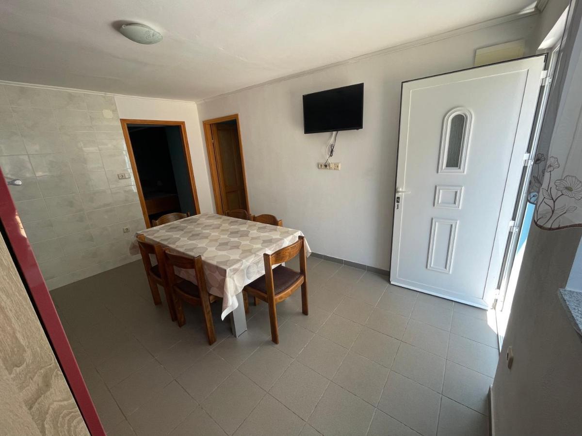 Apartman Ljubica Apartment Bibinje Bagian luar foto